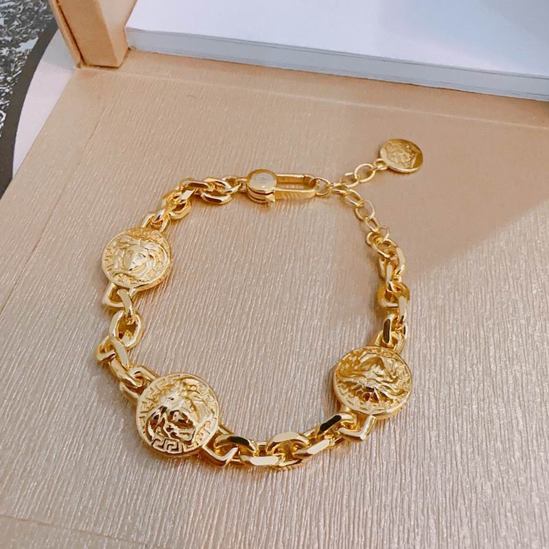 Versace bracelet lyx321 (1)