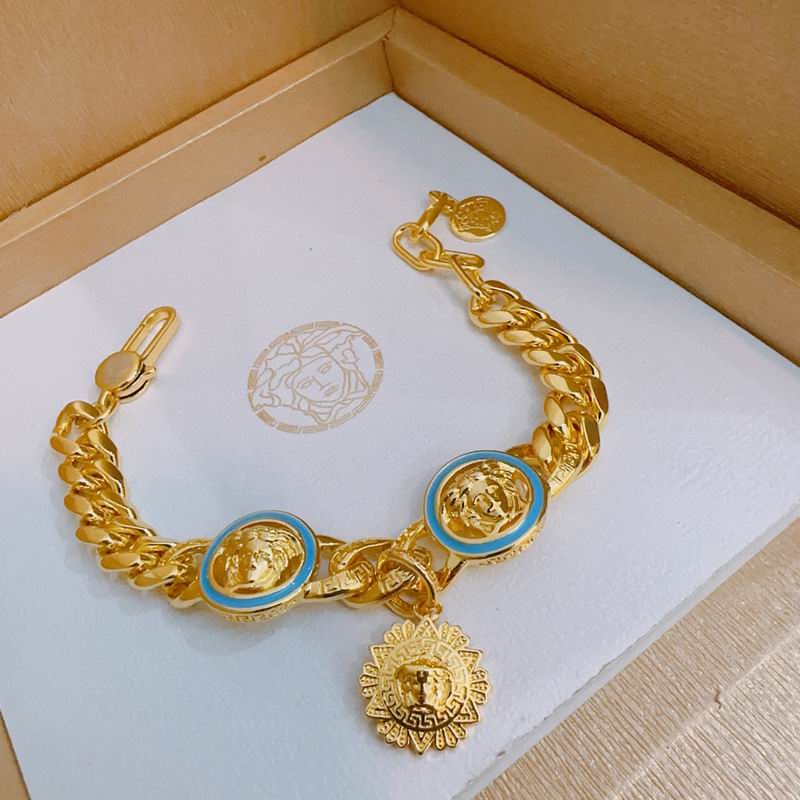 Versace bracelet lyx323 (13)