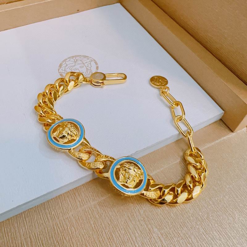 Versace bracelet lyx323 (16)