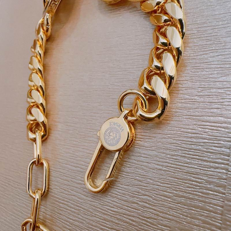 Versace bracelet lyx323 (4)