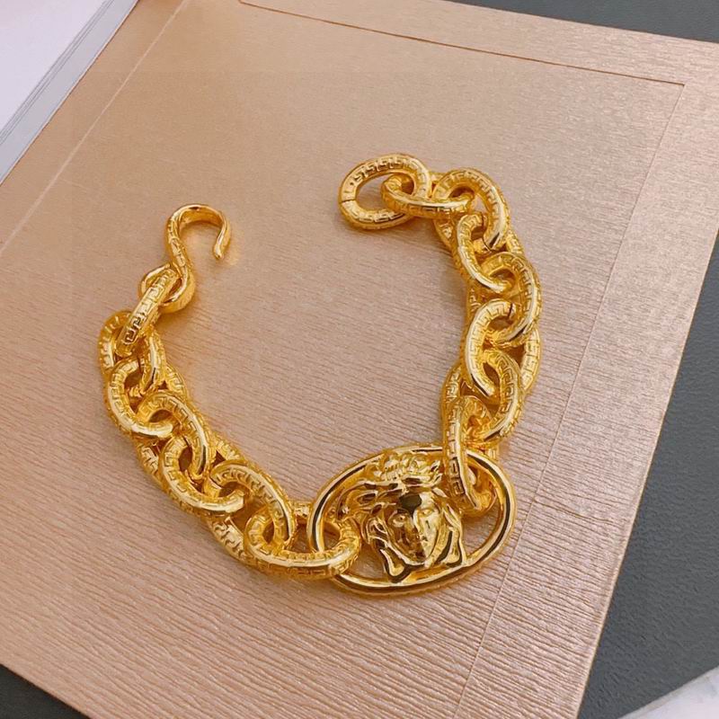 Versace bracelet lyx337 (1)