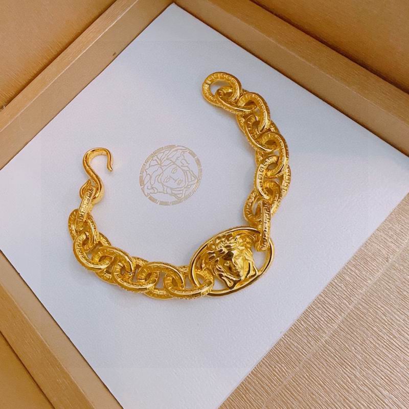Versace bracelet lyx337 (2)