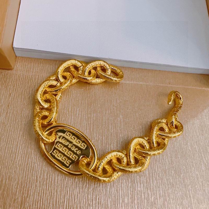 Versace bracelet lyx337 (3)