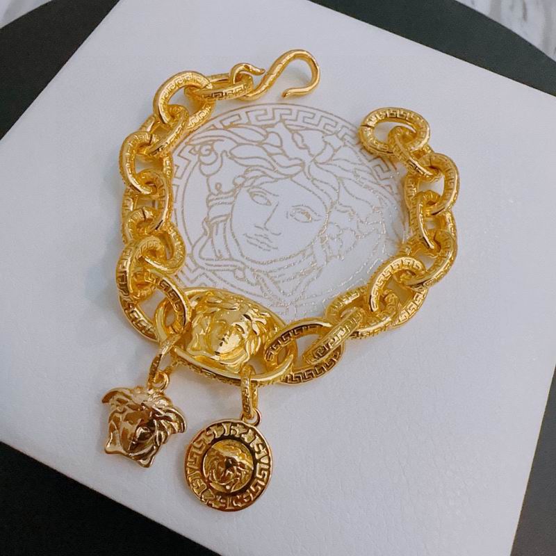 Versace bracelet lyx347 (5)