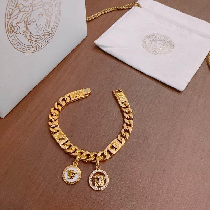 Versace bracelet lyx353 (1)