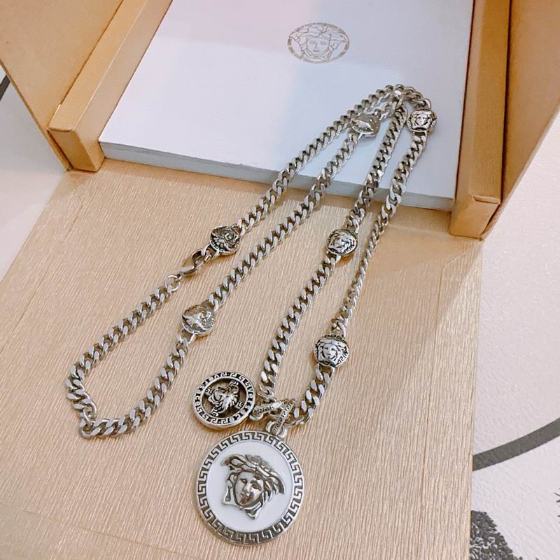 Versace necklace lyx196 (5)