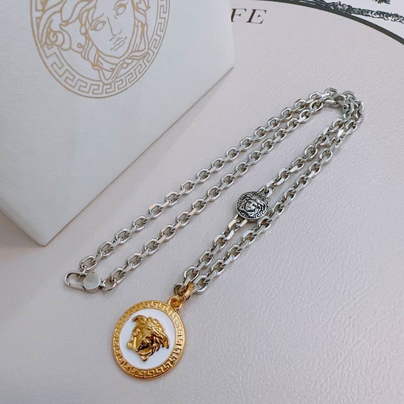 Versace necklace lyx212 (1)
