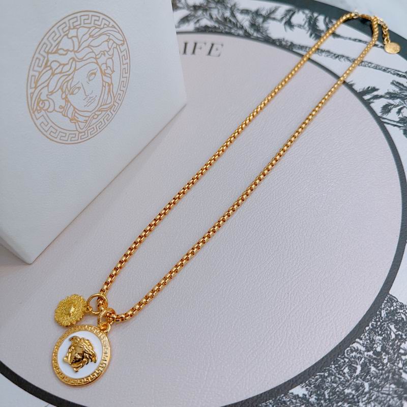 Versace necklace lyx214 (1)