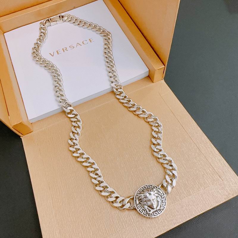 Versace necklace lyx218 (1)