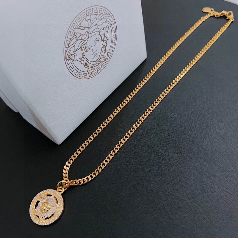 Versace necklace lyx229 (1)