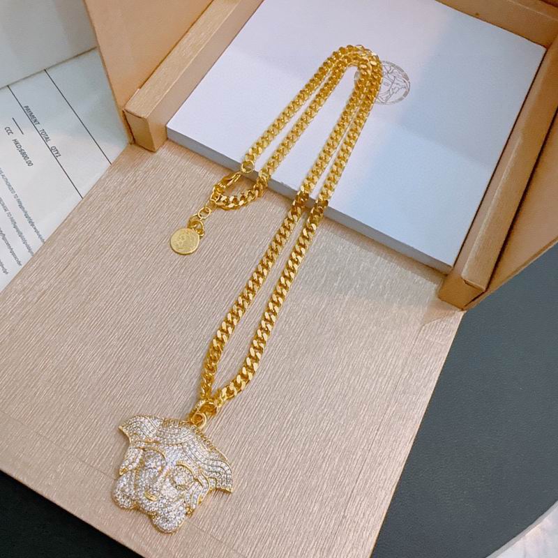 Versace necklace lyx256 (1)