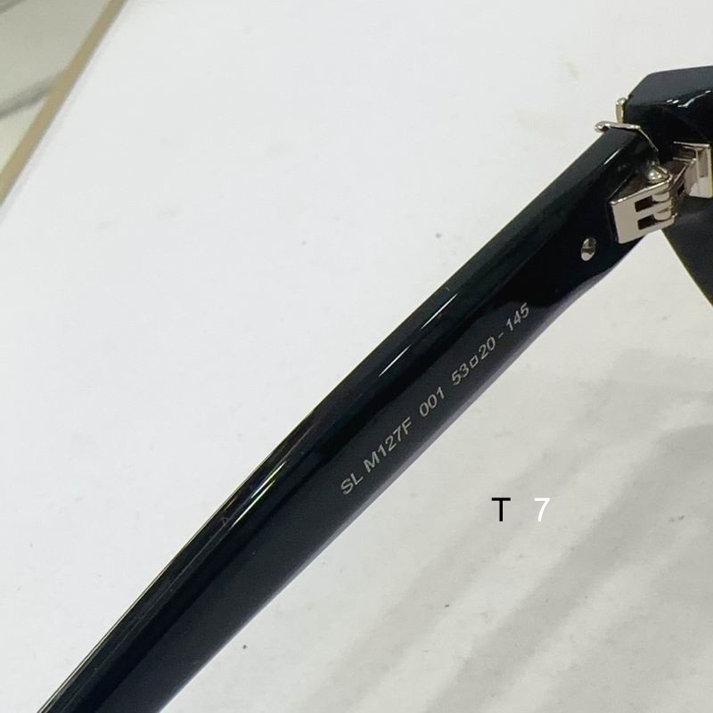 YSL M127F 53 20-145 G08