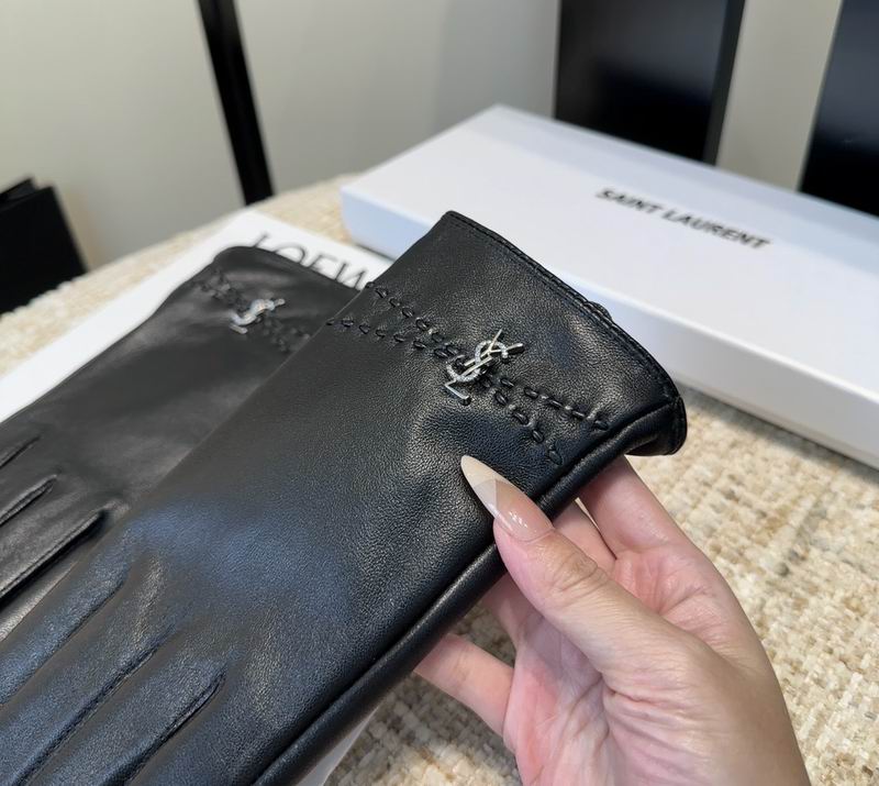 YSL gloves M L 31 (5)