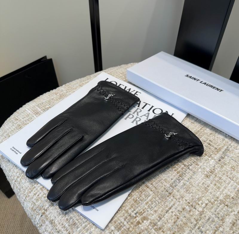 YSL gloves M L 31 (6)