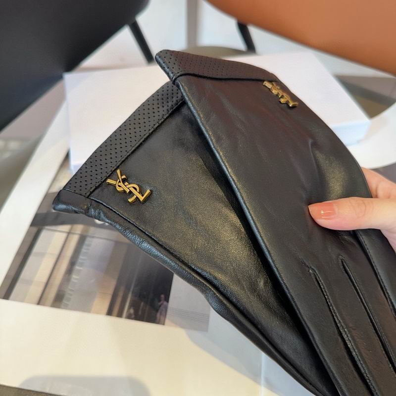 YSL gloves M L 39 (1)