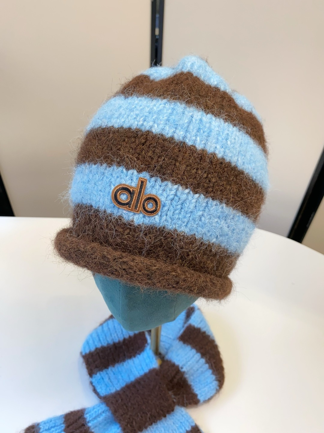 Alo Scarf Hat (866)