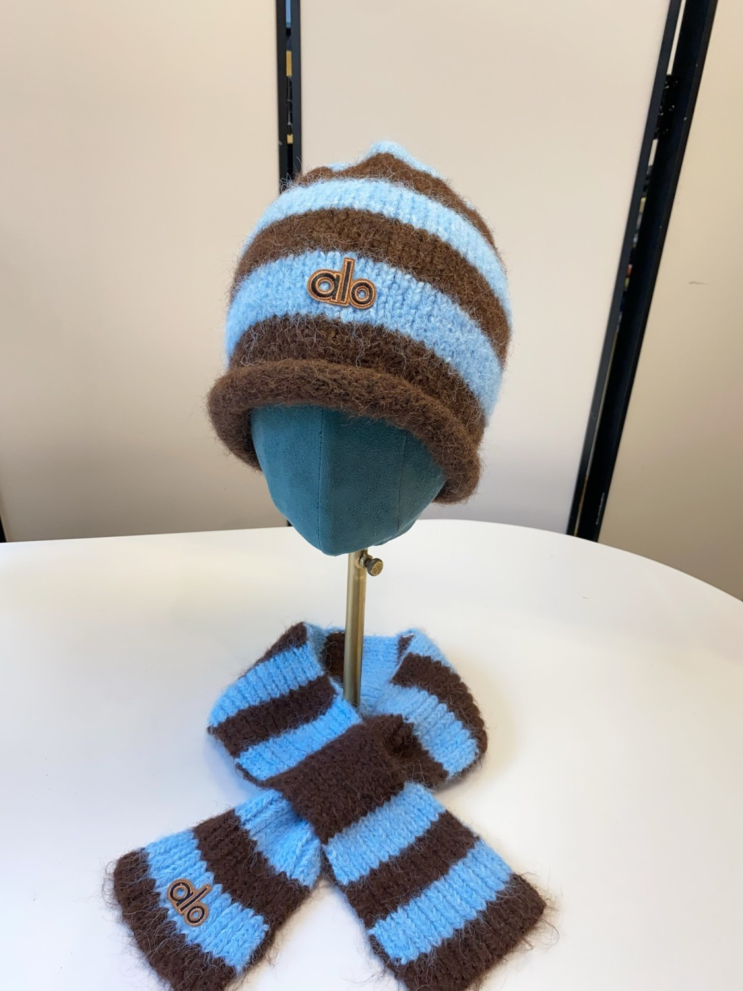 Alo Scarf Hat (867)