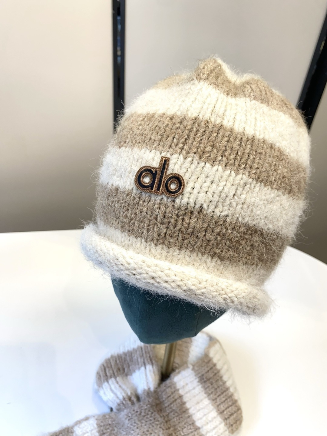 Alo Scarf Hat (876)