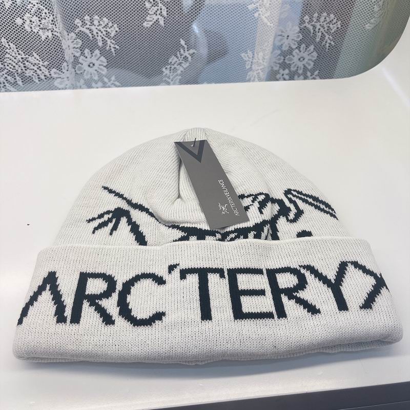 Arcteryx hat (2434)