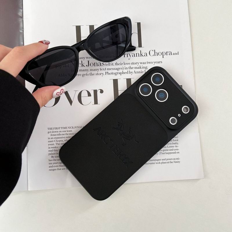 Arcteryx iPhone 12-17Pro Max 40 (6)