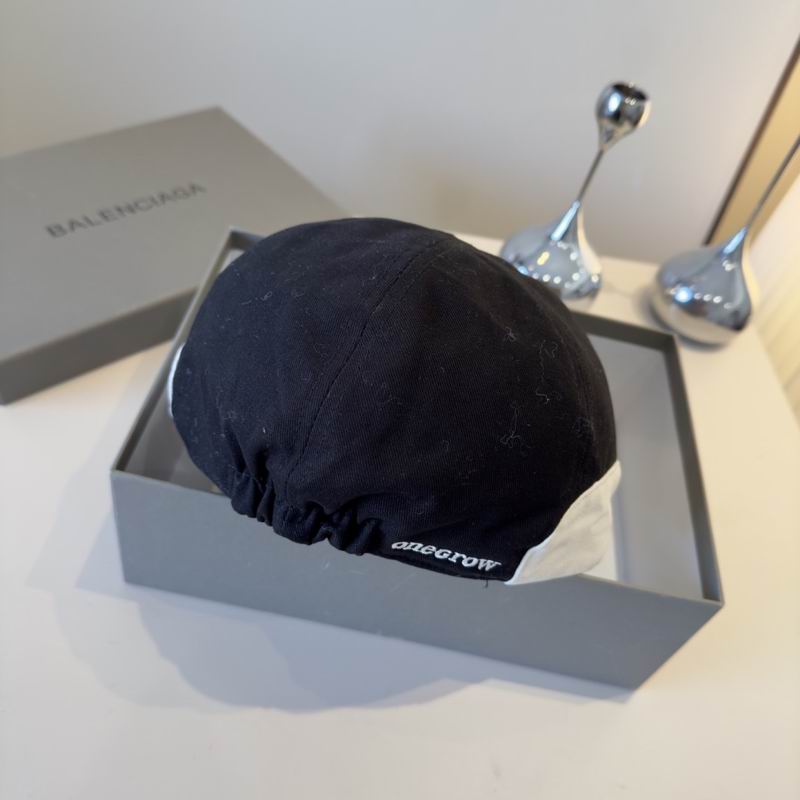 Balenciaga beret (101)