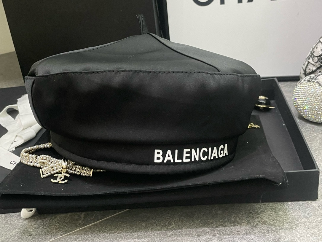 Balenciaga beret dx (176)