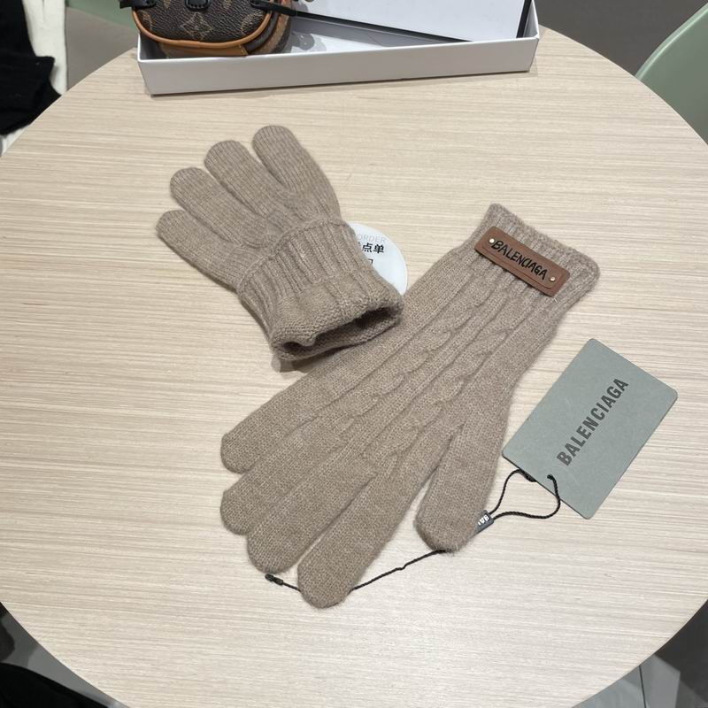 Balenciaga gloves 44 (18)