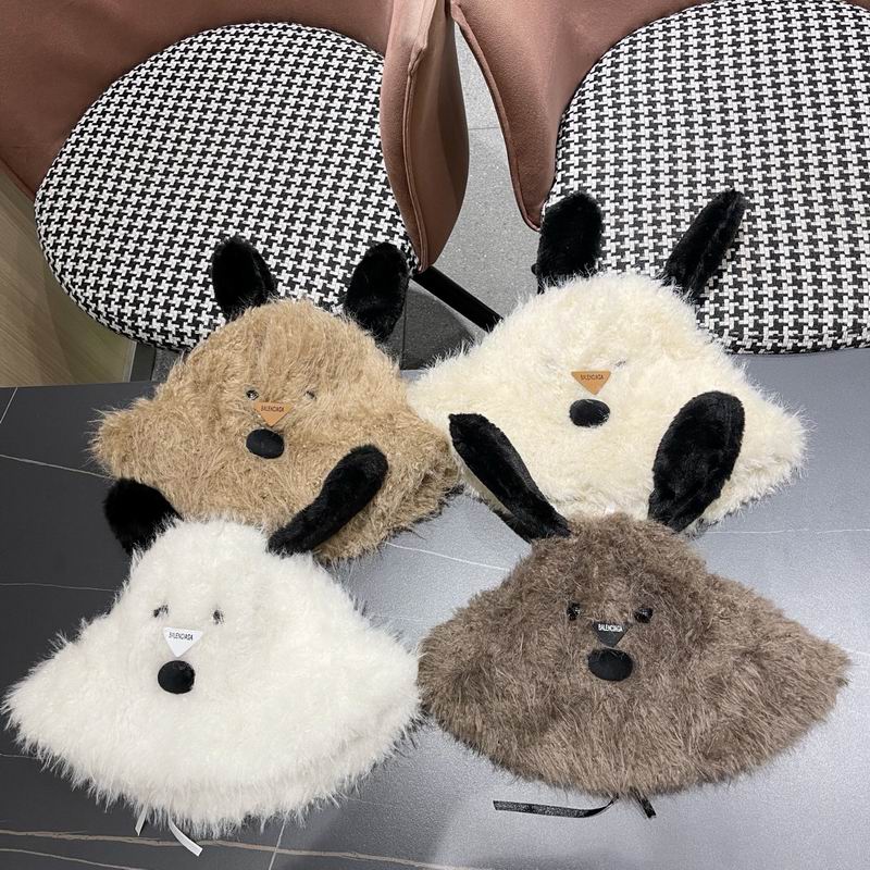 Balenciaga hat (580)