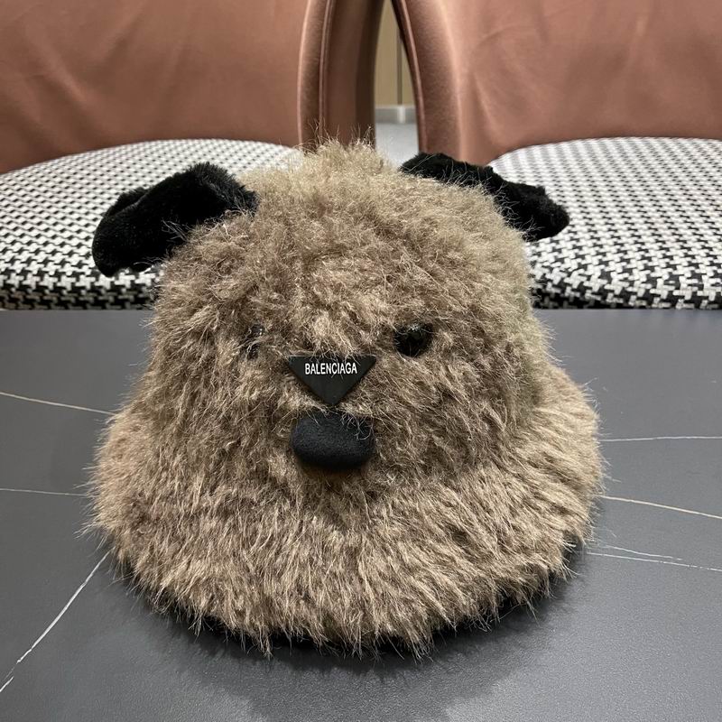 Balenciaga hat (590)