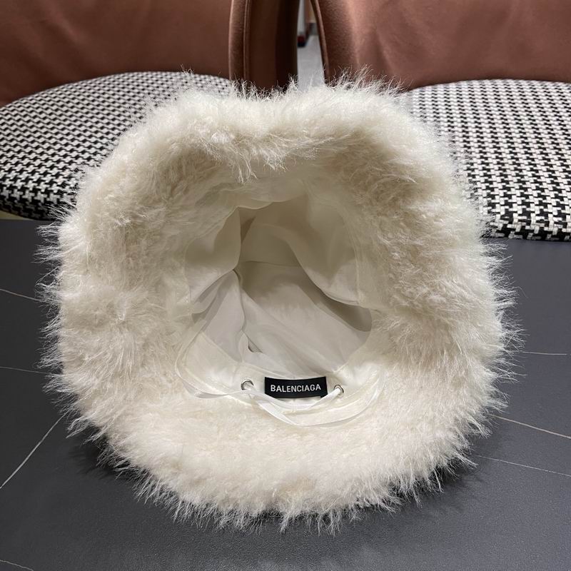 Balenciaga hat (614)