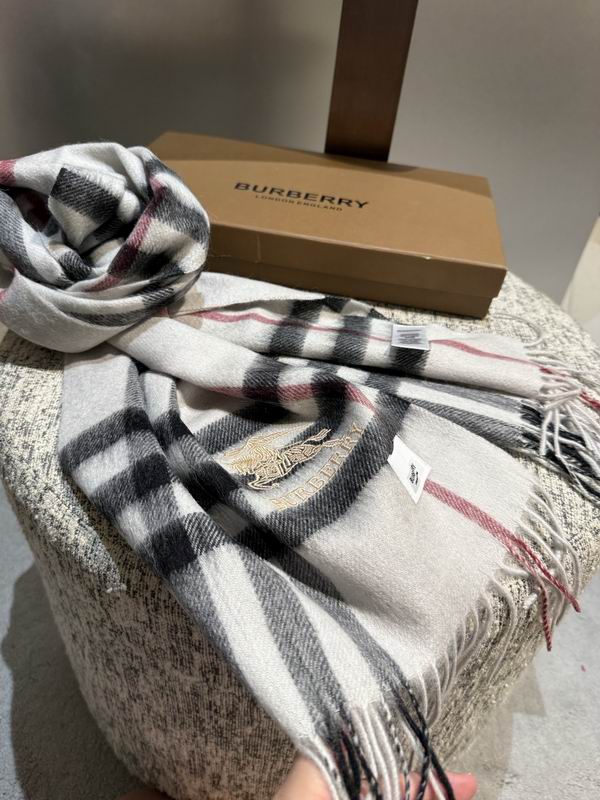 Burberry Scarf 190X36cm  E38 (10)