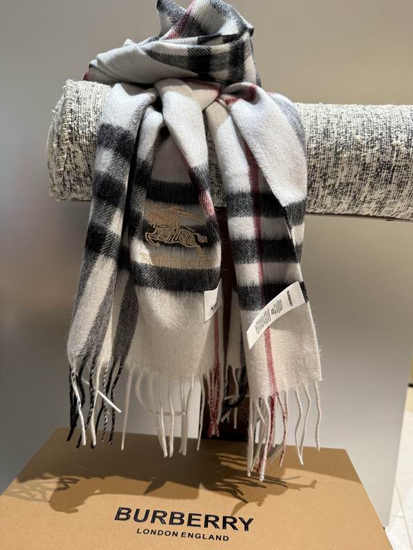Burberry Scarf 190X36cm  E38 (11)