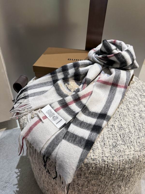 Burberry Scarf 190X36cm  E38 (12)