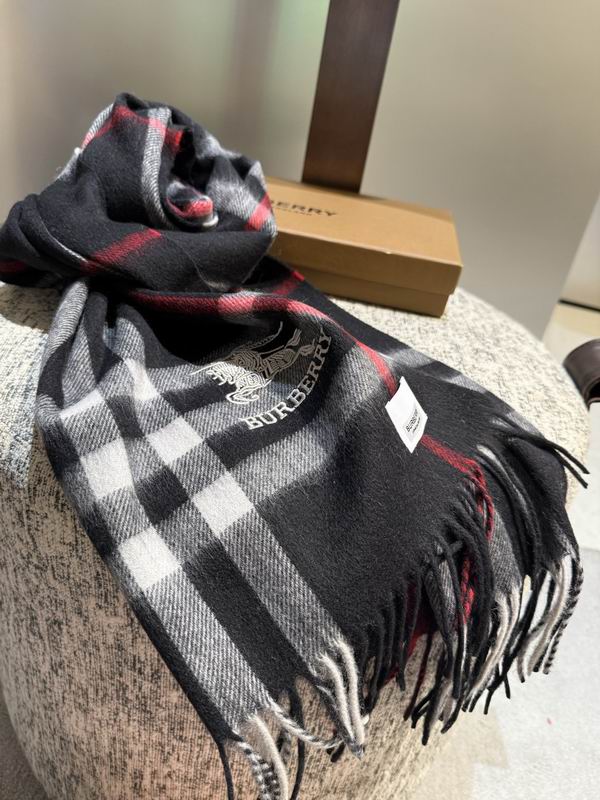 Burberry Scarf 190X36cm  E38 (33)