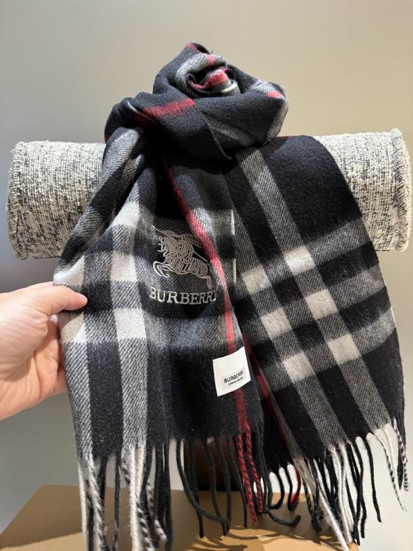 Burberry Scarf 190X36cm  E38 (34)
