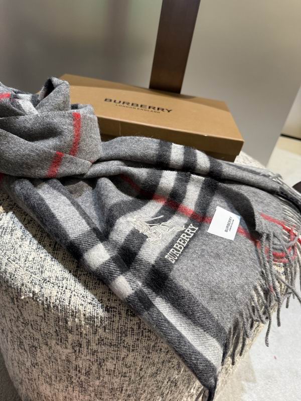 Burberry Scarf 190X36cm  E38 (42)