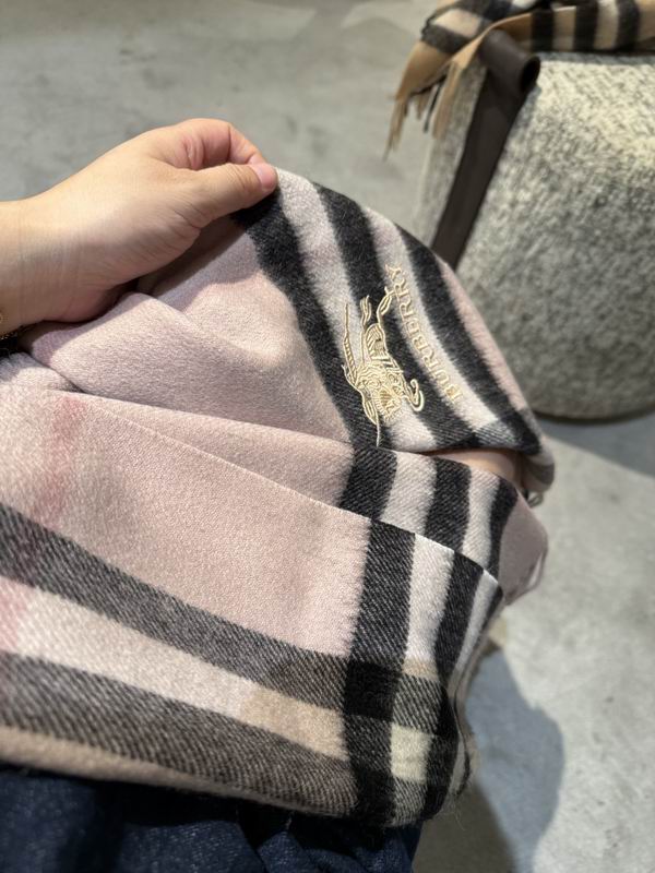 Burberry Scarf 190X36cm  E38 (58)