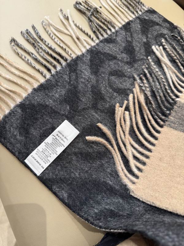 Burberry Scarf 200X36cm  E27 (8)