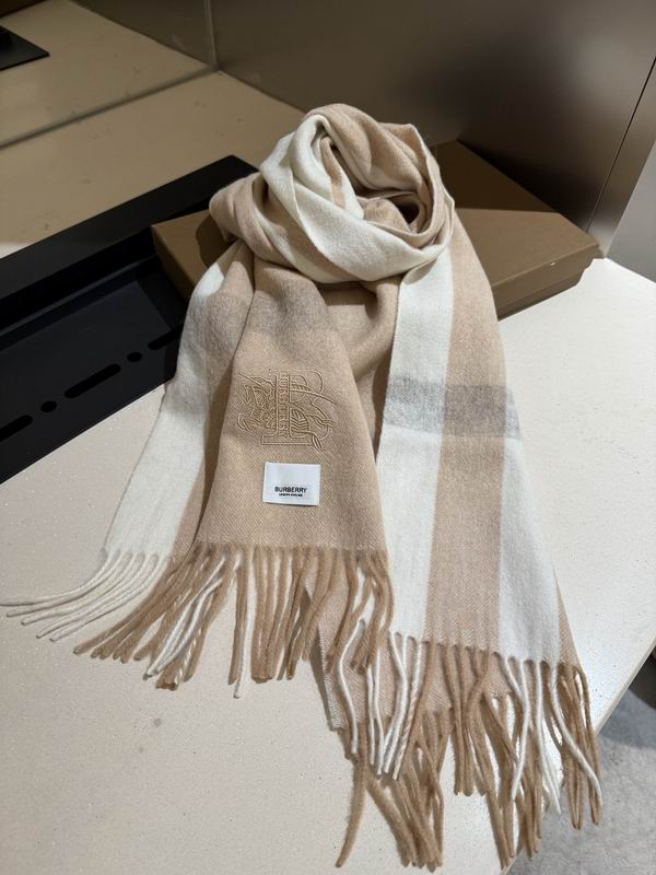 Burberry Scarf 30X180cm  E70 (4)