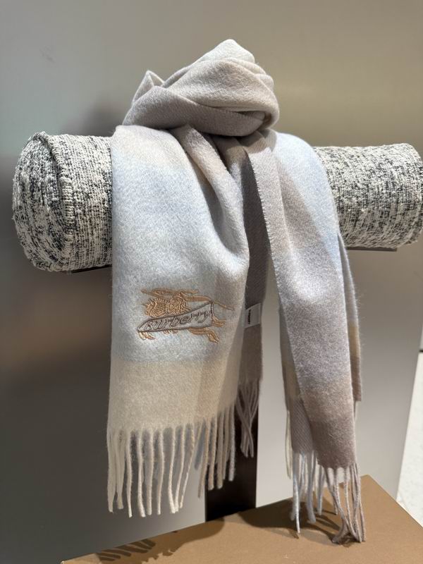 Burberry Scarf 30X180cm E43 (1)