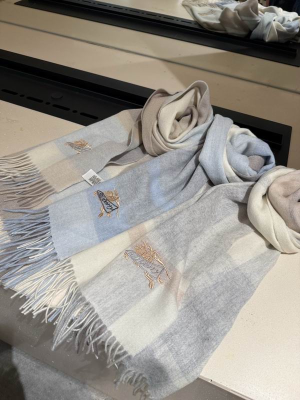 Burberry Scarf 30X180cm E43 (10)
