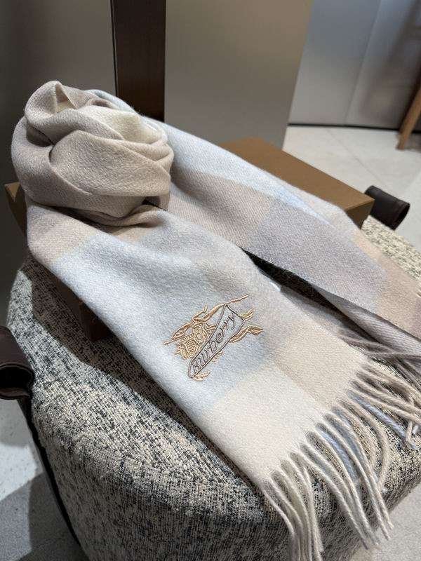 Burberry Scarf 30X180cm E43 (2)