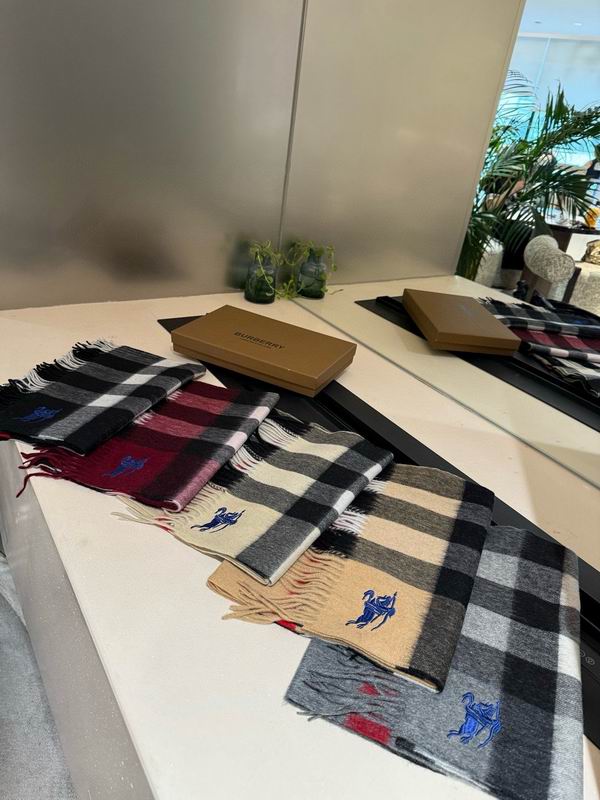 Burberry Scarf 30X180cm E54 (2)