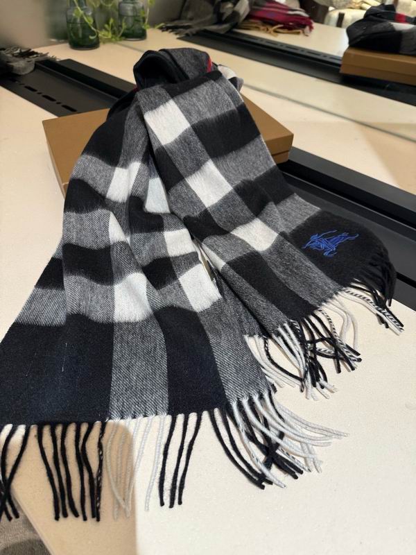 Burberry Scarf 30X180cm E54 (3)
