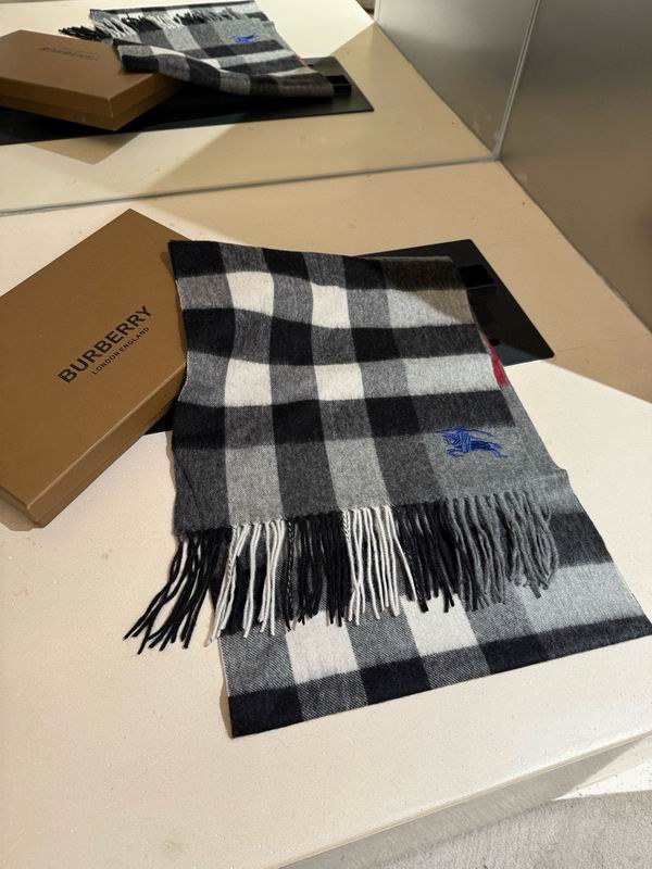 Burberry Scarf 30X180cm E54 (31)