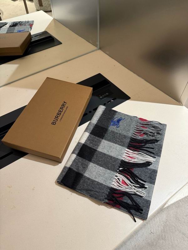 Burberry Scarf 30X180cm E54 (32)