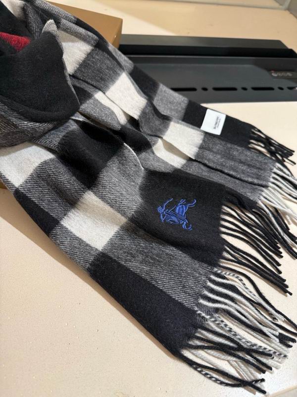 Burberry Scarf 30X180cm E54 (4)