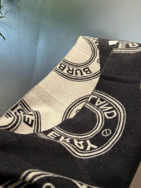 Burberry Scarf 32X192cm  E44 (13)