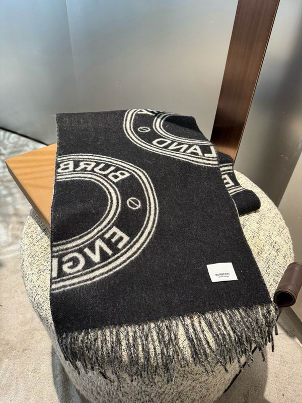 Burberry Scarf 32X192cm  E44 (14)
