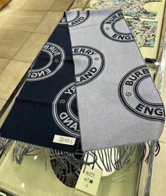 Burberry Scarf 32X192cm  E44 (17)